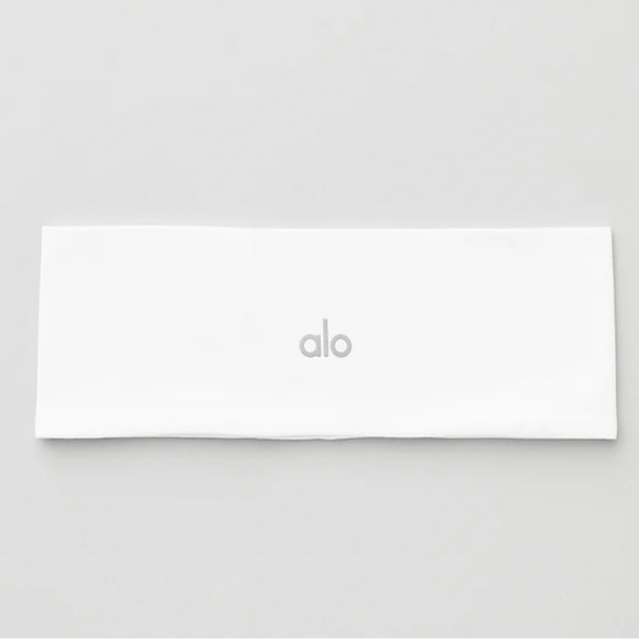 ALO Yoga Accessories - NWT Alo White Performance Conquer Headband